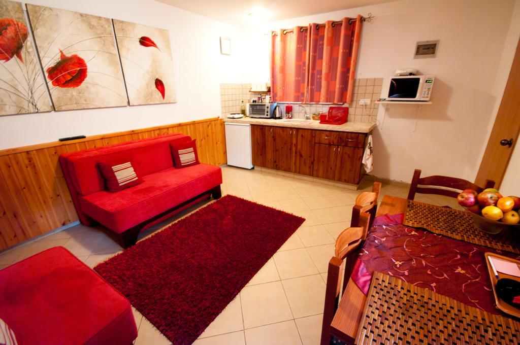 Elimelech Bapardes Villa Sheʼar Yashuv Buitenkant foto