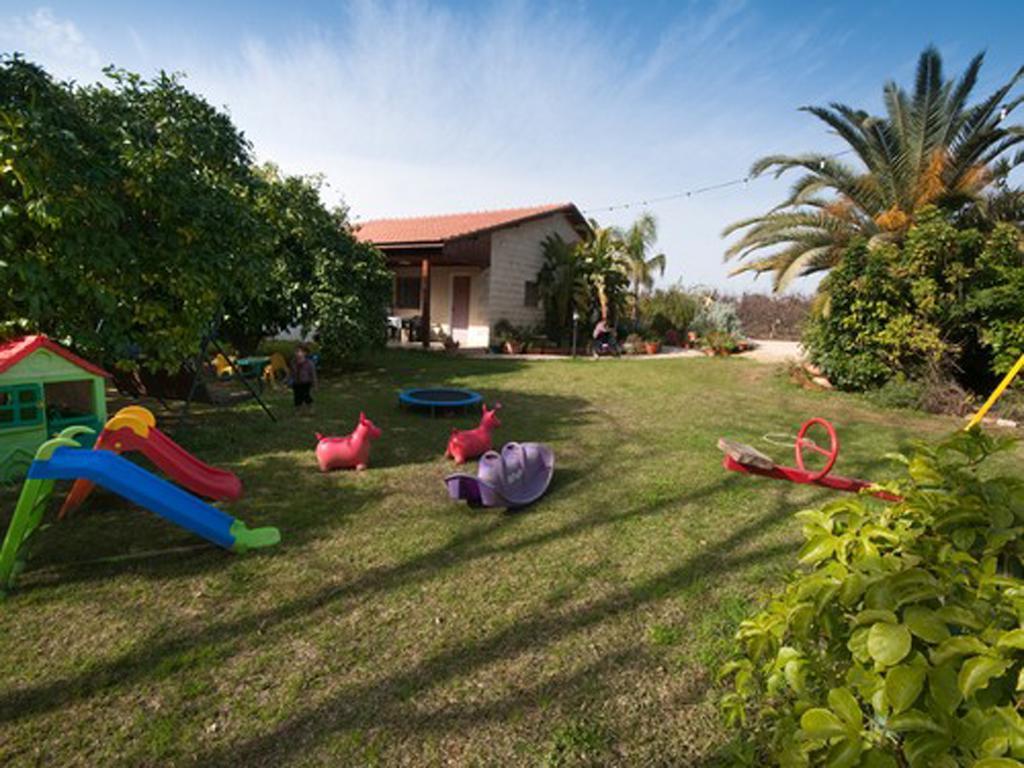 Elimelech Bapardes Villa Sheʼar Yashuv Buitenkant foto